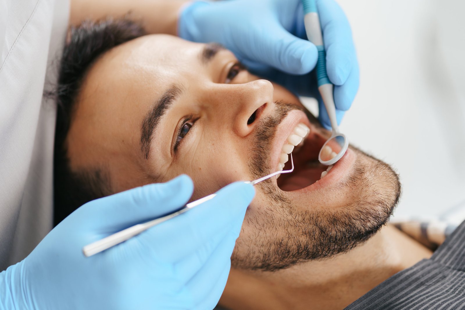 Paciente durante una revisión dental